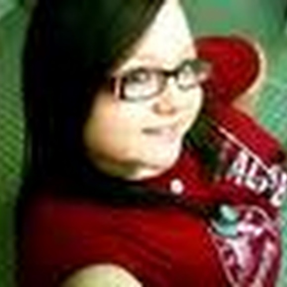 Meet your Posher, Haley - Picture 1 of 1